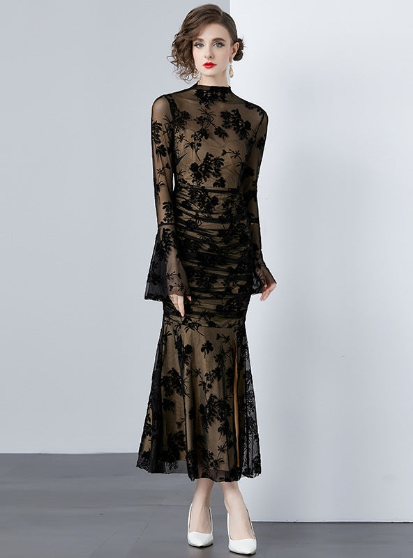 Sexy Black Fishtail Flared Sleeves