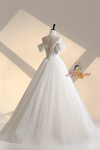 White Tulle Spaghetti Straps Beading Wedding Dress
