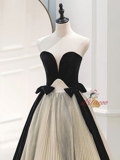 Pleats Strapless Black Velvet Prom Dress