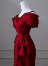 Burgundy Mermaid Satin Pleats Prom Dress