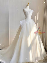 White Strapless Pleats Sleeveless Wedding Dress