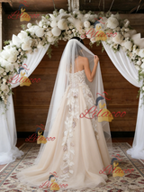 Champagne Tulle Appliques Strapless Wedding Dress