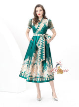 Short-sleeved V-neck Slim Printed Dress