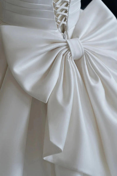 White Satin Puff Sleeve V-neck Wedding Dress