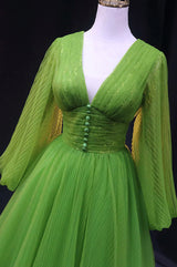 Green Tulle Long Sleeve V-neck Prom Dress