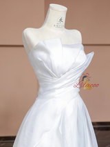 White Tulle Strapless Pleats Wedding Dress