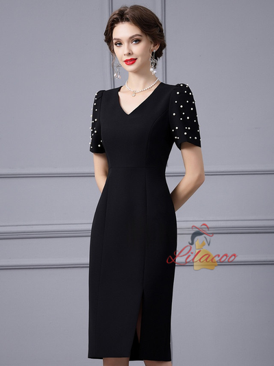 Black V-neck Pearls Mother Of The Bride Dress