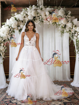 White Tulle V-neck Lace Wedding Dress