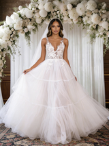 White Tulle V-neck Lace Wedding Dress