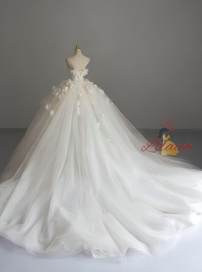 White Tulle Strapless 3D Flower Wedding Dress