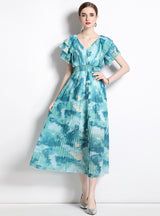 Flying Sleeve V-neck Pleated Holiday Dress