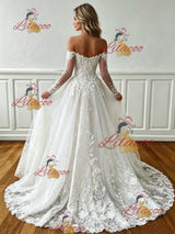 White Tulle Appliques Long Sleeve Wedding Dress