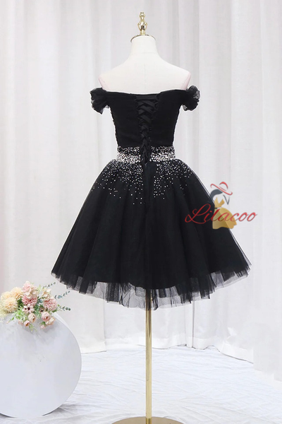 Black Tulle Pleats Beading Homecoming Dress