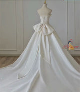 Ivory White Satin Strapless Pleats Wedding Dress