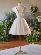 Light Champagne Tulle V-neck Wedding Dress