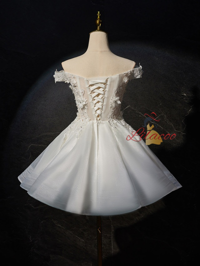 White Tulle 3D Appliques Homecoming Dress