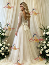Ivory Tulle V-neck Beading Wedding Dress