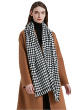 College Wind Houndstooth Scarf