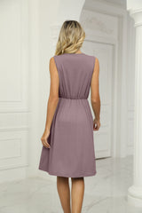 Solid Color V-neck Stitching Sleeveless Pocket Dress