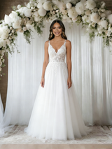 White Tulle Lace V-neck Wedding Dress