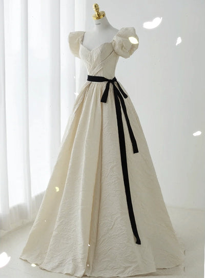 Champagne Puff Sleeve Pleats Prom Dress