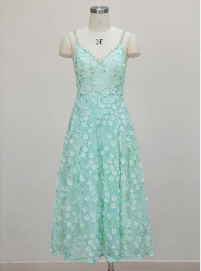 Mesh Embroidered Banquet Dress