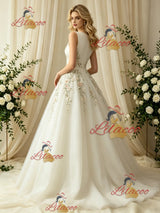 Tulle Scoop Neck Appliques Wedding Dress