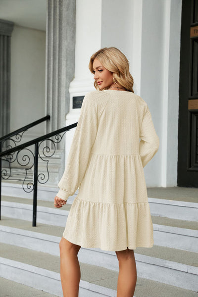Solid Color V-neck Pleated Long Sleeve Dress