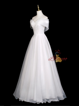 White Tulle Off the Shoulder Wedding Dress