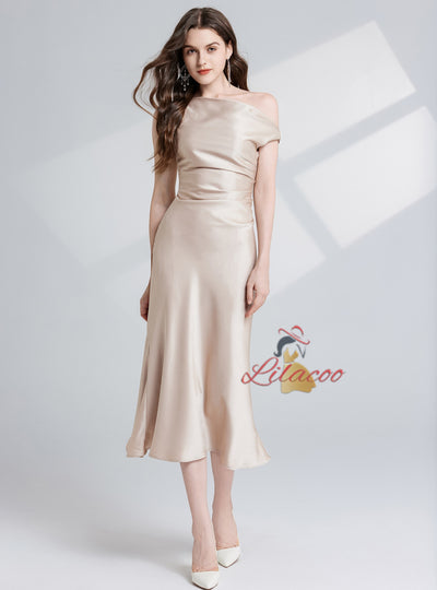 Folding One Shoulder Slim Dress