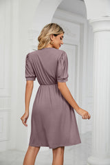 Solid Color Stitching V-neck Short Sleeve Pocket Dress
