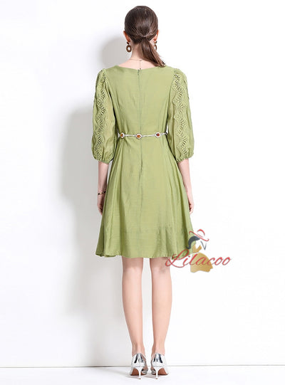 V-neck Slim Waist Big Swing Dress