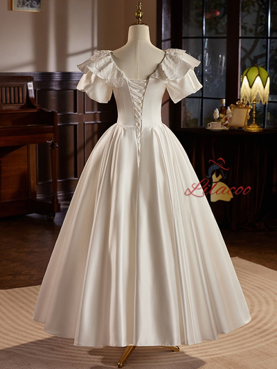 White Satin Puff Sleeve Button Wedding Dress