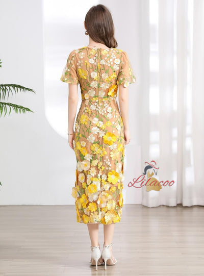 V-neck Bubble Sleeve Slim Three-dimensional Flower Dress