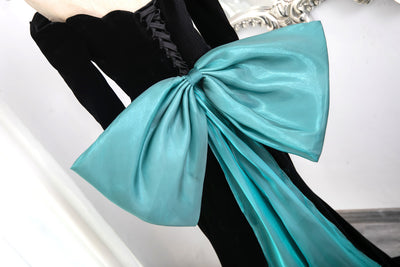 Black Mermaid Velvet Long Sleeve Prom Dress