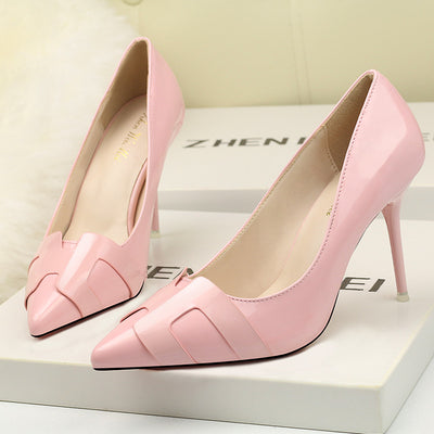 Pointed Solid Patent Leather Pumps