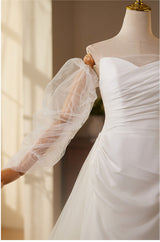 White Strapless Pleats Wedding Dress