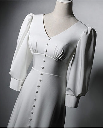 White V-neck Button Wedding Dress