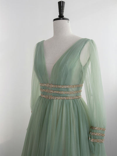 Green Tulle V-neck Long Sleeve Prom Dress