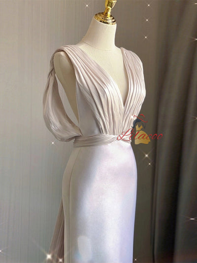 White V-neck Backless Pleats Wedding Dress