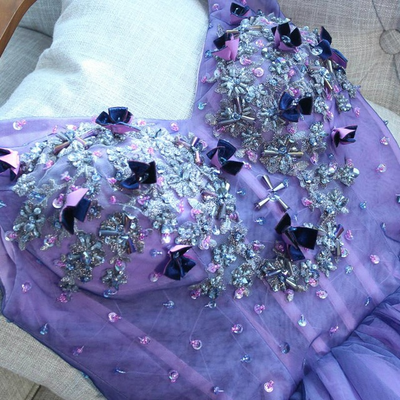 Purple V-neck Tulle Beading Appliques Homecoming Dress