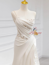 White Satin Strapless 3D Flower Wedding Dress