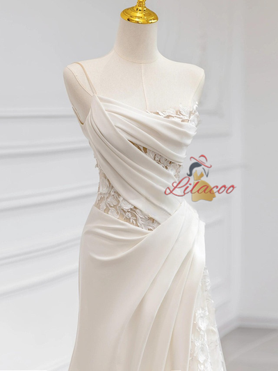 White Satin Strapless 3D Flower Wedding Dress