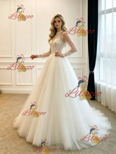 White Tulle Long Sleeve Appliques Wedding Dress