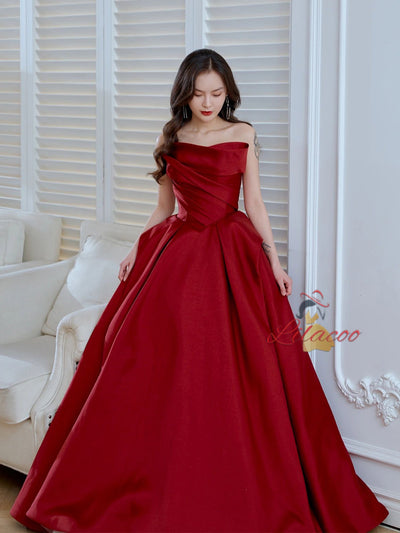 Burgundy Satin Strapless Pleats Prom Dress