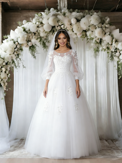 White Tulle 3/4 Sleeve Appliques Wedding Dress
