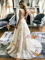 Tulle Lace Appliques Straps Wedding Dress