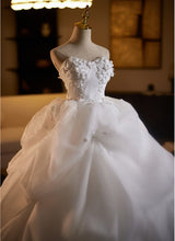 White Tulle Strapless 3D Flower Wedding Dress