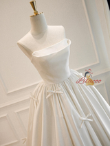 Simple White Satin Strapless Bow Wedding Dress