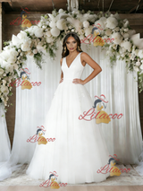 White Tulle V-neck Backless Wedding Dress